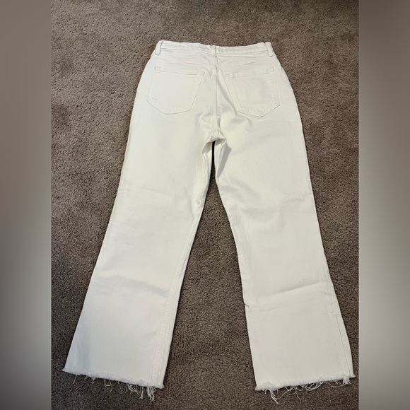 Abercrombie & Fitch White Ultra High Rise Kick Flare Jeans - Picture 5 of 5